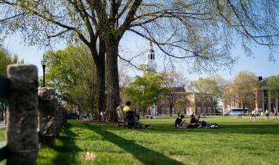  A photo of students enjoying the warm spring weather on the Dartmouth Green
