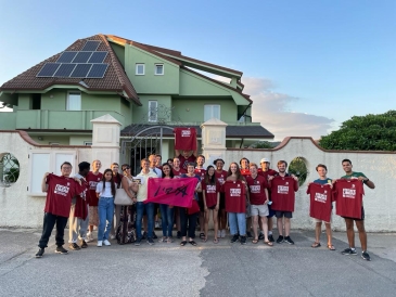 Group Photo of students with Calabrian NGO