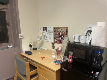 Photo of a desk in judge common room