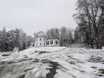 Snowy Shattuck Observatory picture 
