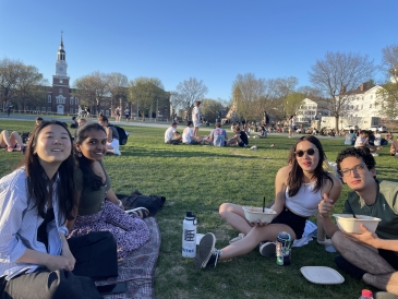 Sunsets, friends, and food on the green :)