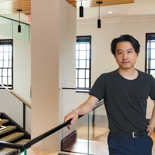 A photo of professor Herbert Chang '18