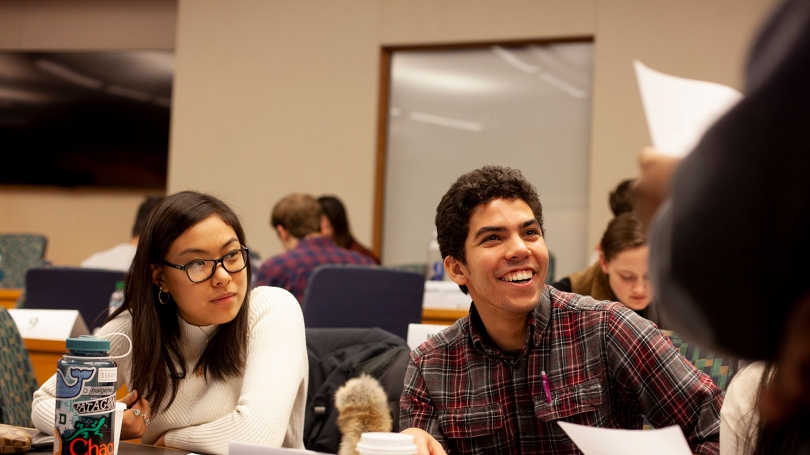 Students work together on a project in the TuckLAB classroom.