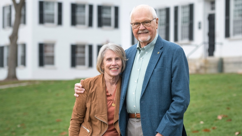 President Emeritus James Wright and Susan DeBevoise Wright in front of Dartmouth Hall