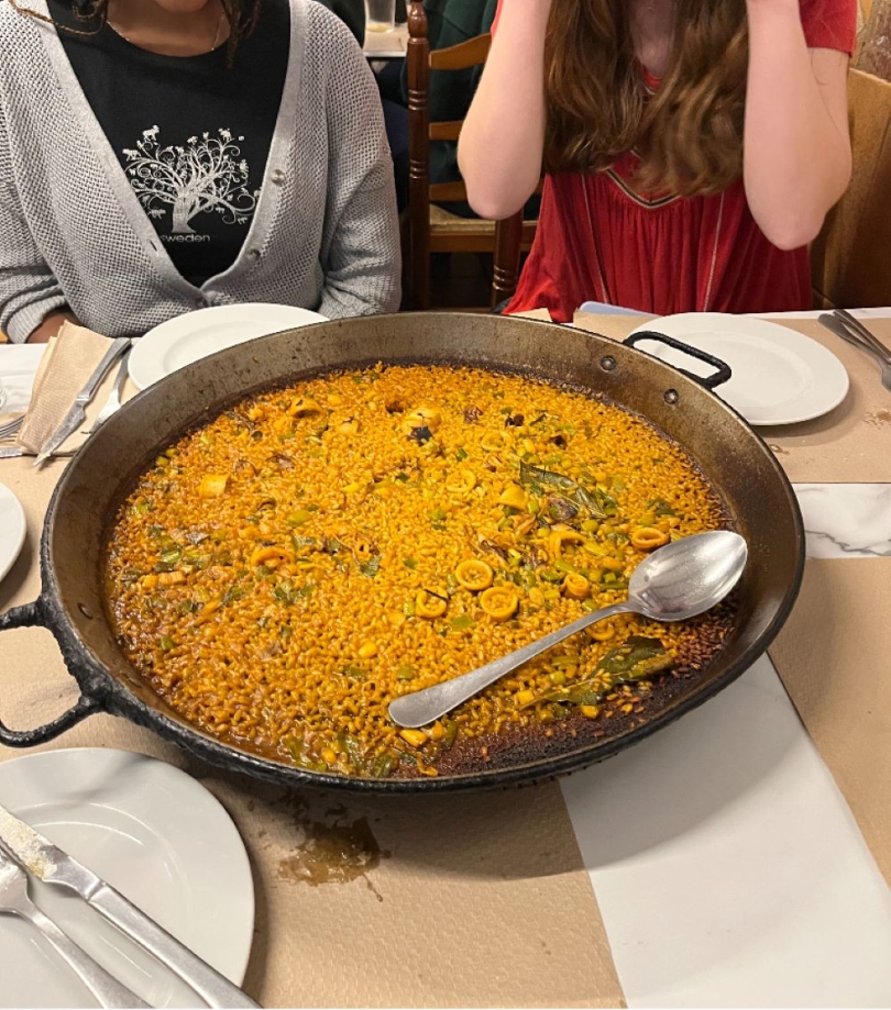 A picture of Paella!