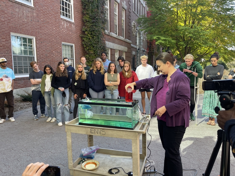 Engaging in a class experiment on water temperature and currents for ENVS 17: Marine Policy