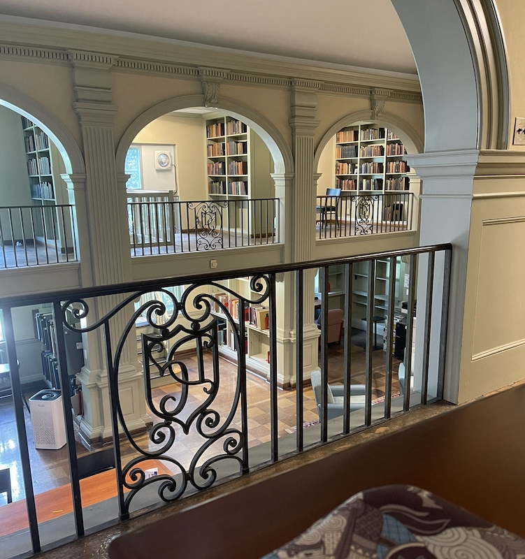 my favorite (indoor) study spot room in a library