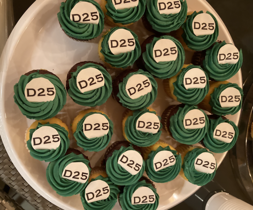 Cupcakes for '25s!