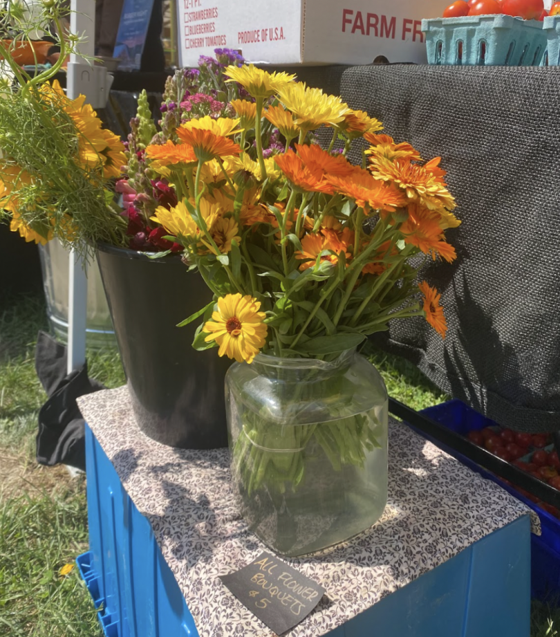 flowers at farmers market