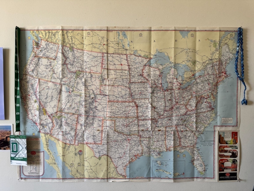 A map of the United States with small red dots on different cities