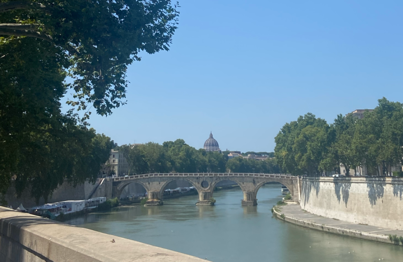 Photo of a popular Roman bridge.