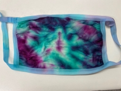 The finished tie-dyed mask!