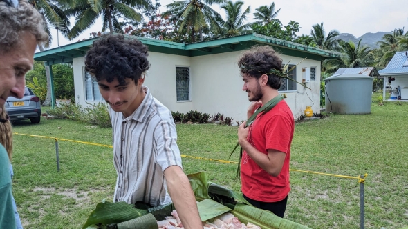 Outdoors cooking class with Prof. Peterson