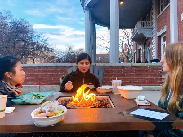 eating outside collis