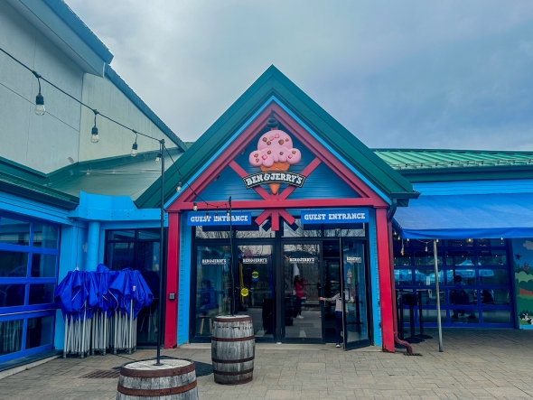 Entrance of Ben and Jerrys 