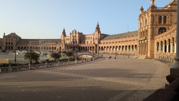 This picture shows the central part of the building along with one of the bridges and the river.