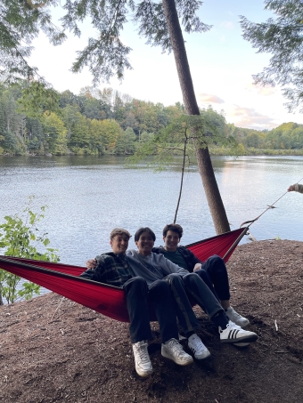 Hammocking with friends in Pine Park!